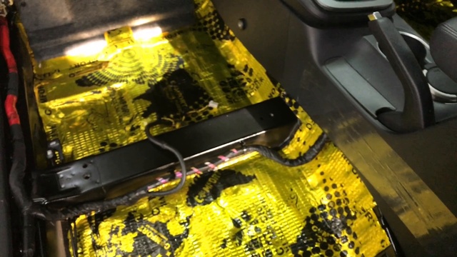 Виброшумоизоляция Hyundai Elantra, этот авто получил шумку, которую действительно заслуживает! смотреть онлайн