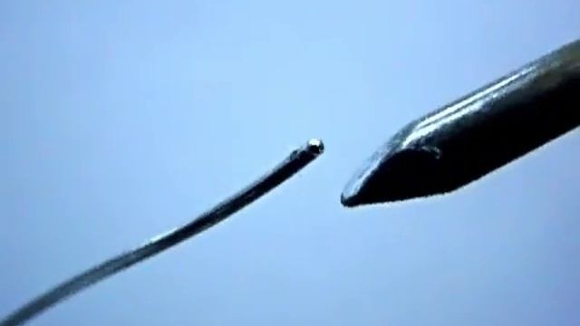 Плавление припоя ПОС-61 в замедленной съемке SlowMotion смотреть онлайн