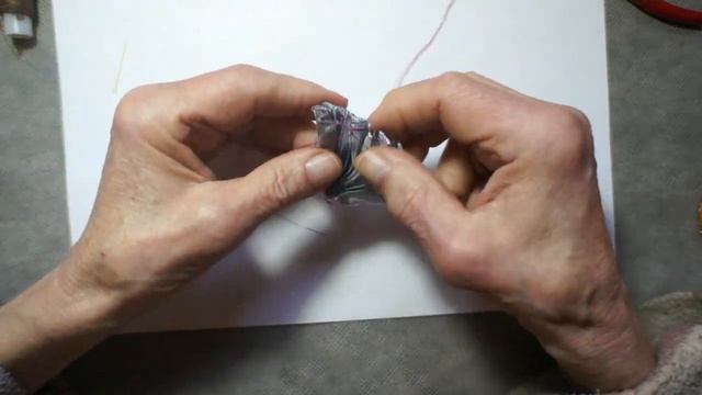 Необычные цветы из лент для украшения сумок,декоративных пано и прочего... Татьяна Ясенева смотреть онлайн