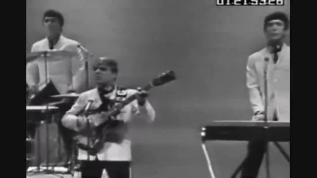 Dave Clark Five Because In HQ Stereo смотреть онлайн