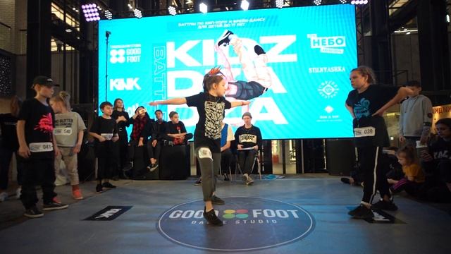 Серова Маша vs Ульяна | Tie 1/4 Hip Hop Teens| KIDZA DZA DZA BATTLE #KIDZDZADZA смотреть онлайн