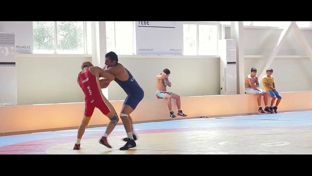 СОК "Олимпийский". Тренировка сборной Казахстана по вольной борьбе смотреть онлайн