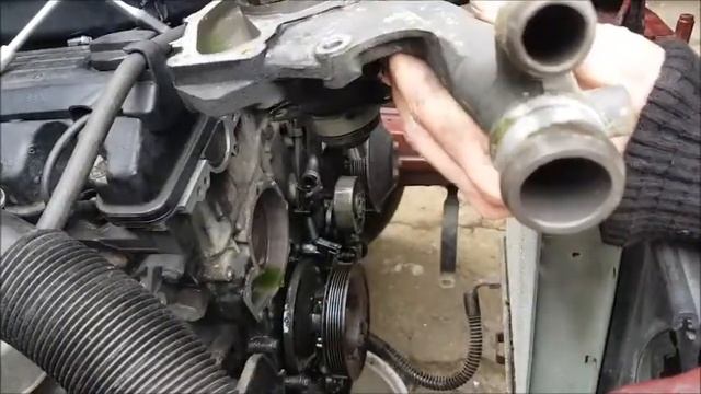 Mercedes Wasserpumpe, Waterpump M102 Tutorial