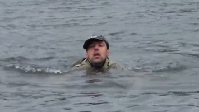 Restube. Уникальное спасательное средство на воде в любую погоду смотреть онлайн