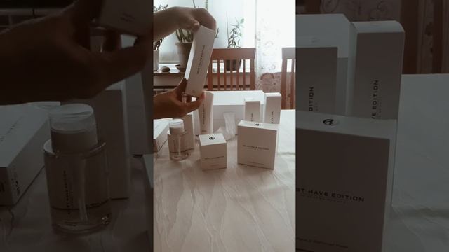 ESSENS / Косметический набор по уходу за лицом Must Have Edition смотреть онлайн