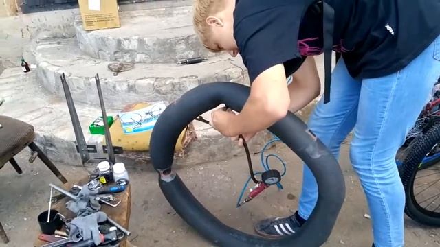 Прокачка велокамеры. смотреть онлайн