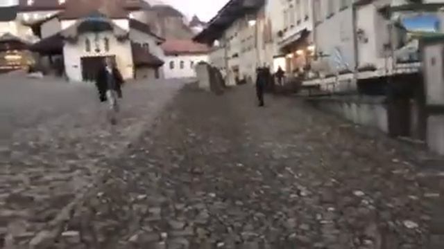 Swiss Gruyeres Alps Raclette смотреть онлайн