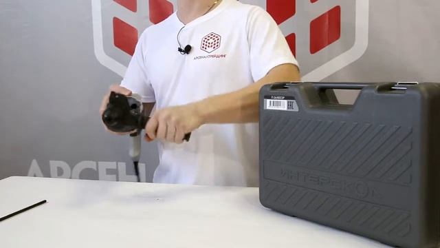 Перфоратор Интерскол П-26/800ЭР смотреть онлайн