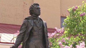 В России и мире отмечают Международный день русского языка