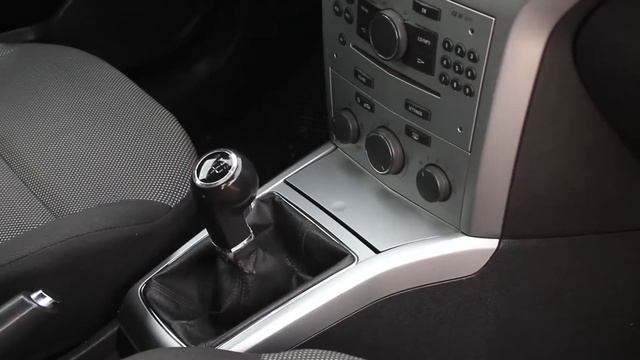 OPEL ASTRA GTC смотреть онлайн