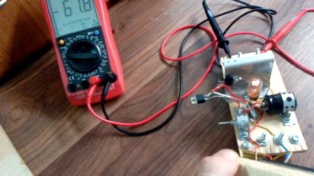 Электронный разрядник на 60 вольт на основе лампы МН-3 и транзисторе TIP42C. Схема