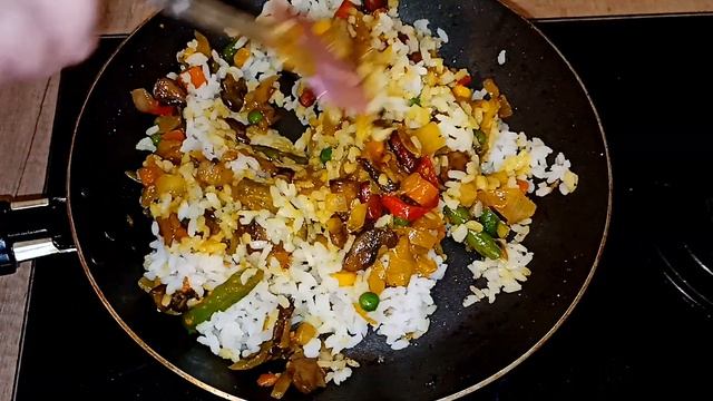 Что вкуснее: кальмар vs крабовый салат ? ❗ Запечем одно в другом и оближем пальчики смотреть онлайн