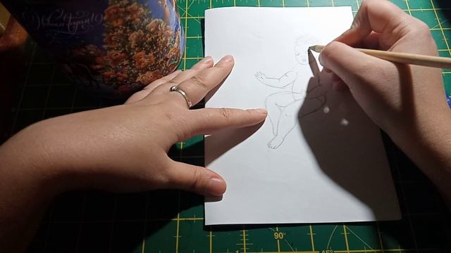 Рисуем малыша или младенца. Чем рисовать лучше карандашом или ручкой? смотреть онлайн