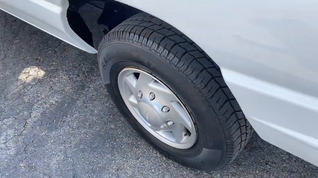 2013 ford e250 extended cargo van - 4.6 liter v8 - automatic - 156,000 miles - ladder rack смотреть онлайн