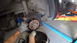 Camry 40. Замена колодок ручника.