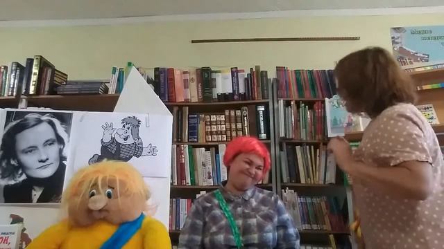 Смешной человечек на крыше живет смотреть онлайн