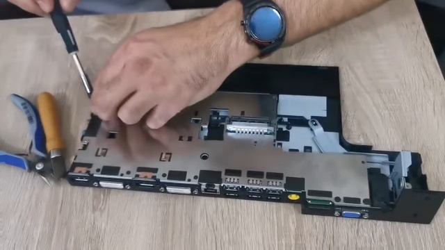Разобрать Lenovo Dockingstation 4338
