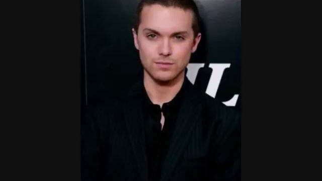 Thomas Dekker We Belong Together смотреть онлайн