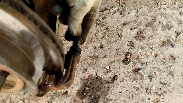 Замена скоб тормозных суппортов - Закисли направляющие  на Шевроле Лачетти