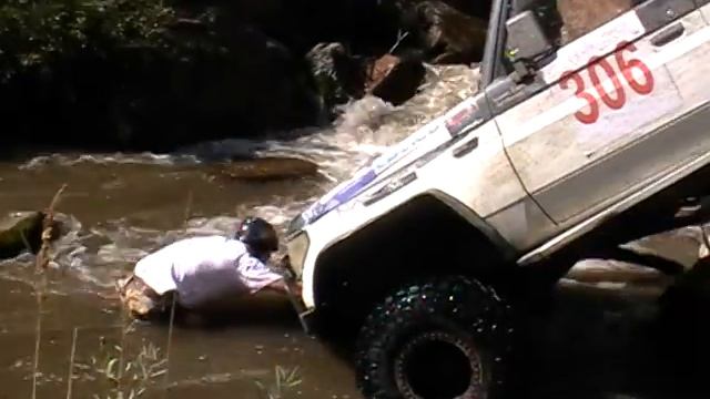4x4 Adventures. Kazakhstan. Работа штурмана по пояс в воде. Джипы, Казахстан. смотреть онлайн