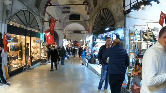 Grand Bazaar Walking in Istanbul 4K - Istanbul Grand Bazaar Oldest Covered Markets in the World смотреть онлайн