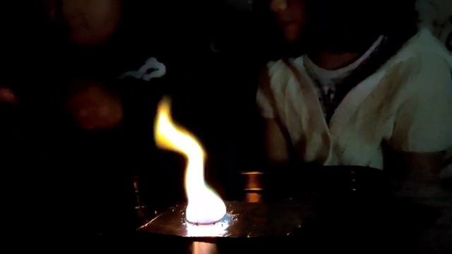 РАДУЖНОЕ ПЛАМЯ. Делаем увлекательные опыты для детей. смотреть онлайн