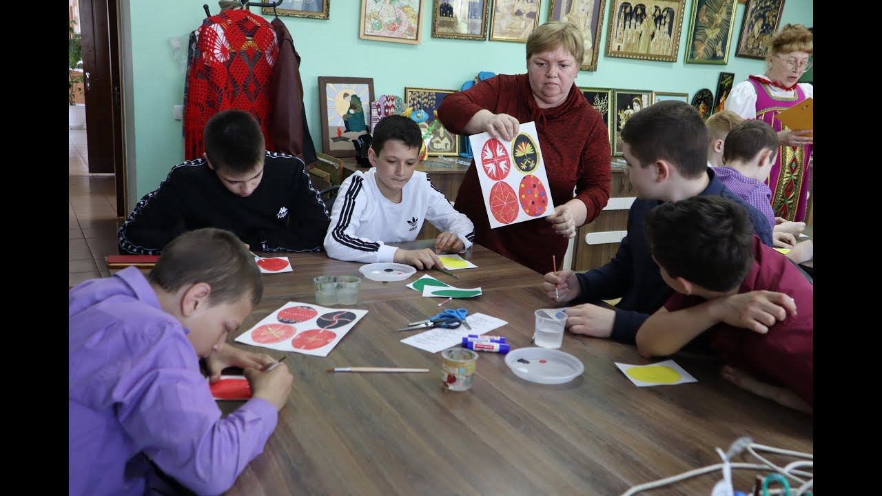 Традиционный рисунок на пасхальных яйцах смотреть онлайн