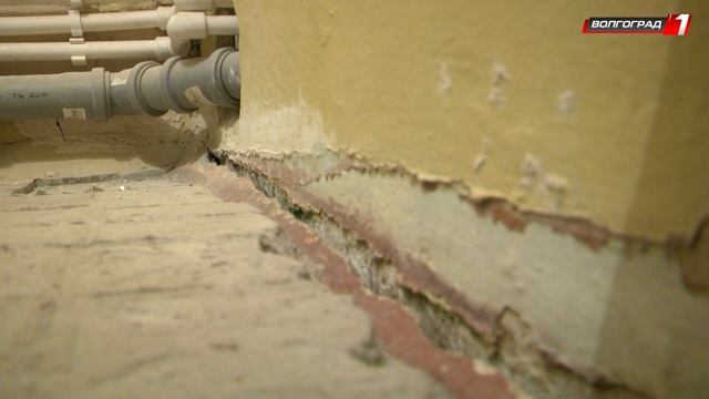 ПАМЯТНИК АРХИТЕКТУРЫ РАЗВАЛИВАЕТСЯ В КРАСНООКТЯБРЬСКОМ РАЙОНЕ ВОЛГОГРАДА смотреть онлайн
