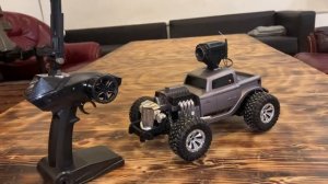 Машинка на радиоуправлении с FPV камерой и приемник телефон с приложением для игрушки