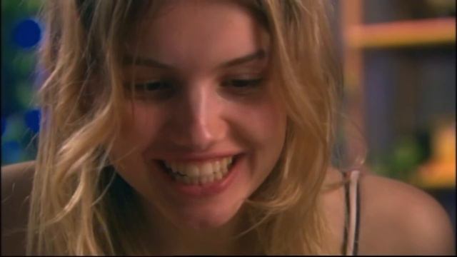 Pick Up At Cassie's - Skins смотреть онлайн