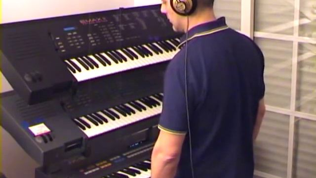 DX5 playing DM "Never Let Me Down Again" смотреть онлайн