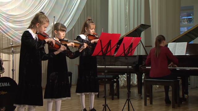Трио скрипачей Скриникова Евгения, Лытнева Дарья,Никитина Анастасия преп Н М Пруцакова, смотреть онлайн