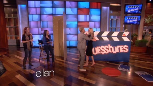 Kirsten Dunst Plays Guesstures смотреть онлайн