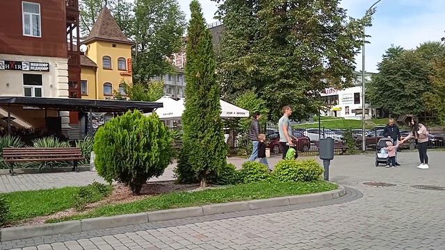 Трускавец сегодня, центр, ул. Шевченко, возле ресторана KLUBERG смотреть онлайн