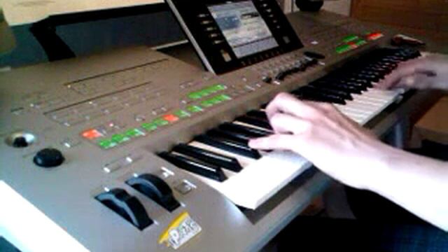 Dancing Queen - Tyros 3 смотреть онлайн