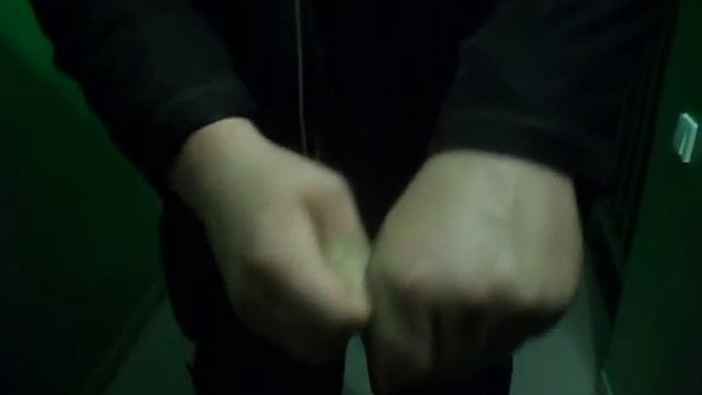 Секрет фокуса с сигаретой Крупным планом смотреть онлайн