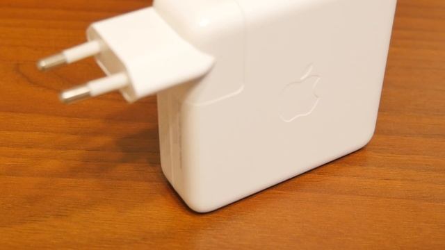 Эпичная распаковка MacBook Pro 15" 2017 смотреть онлайн