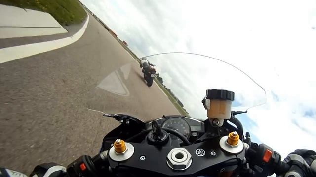 R1 vs GSR 600 смотреть онлайн