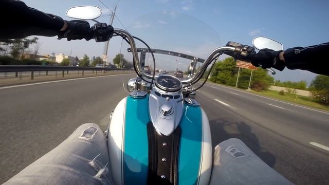 Тест-драйв Harley-Davidson Heritage Softail Classic - Хранитель традиций смотреть онлайн