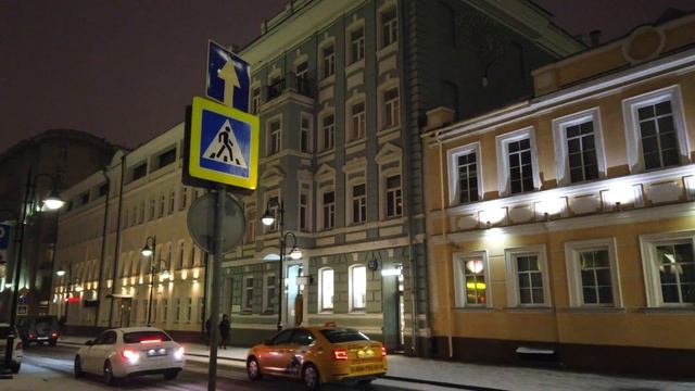 ⁴ᴷ⁶⁰ Walking Moscow: Moscow Center - Paveletskaya Metro, Pyatnitskaya Street, Klimentovskiy Lane