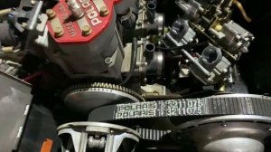 Хлопки в глушитель и карбюратор на двухтактном двигателе снегохода Polaris Classic Touring часть 1.