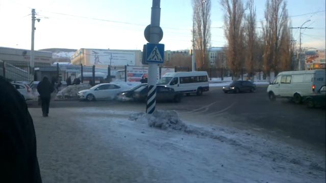 Прогулка в Саратове) смотреть онлайн