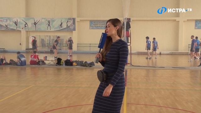 Лучшие предприниматели играют в волейбол! смотреть онлайн