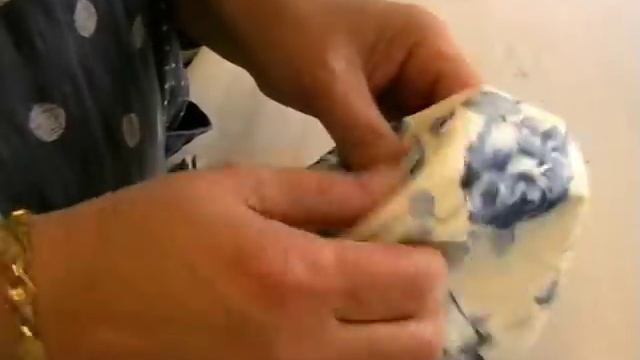 Mascherina facile e veloce.How to make a mask easily and quickly смотреть онлайн