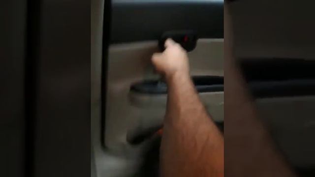 Хюндай акцент 2008г. как открыть заблокированную дверь в Hyundai accent разборка двери! смотреть онлайн