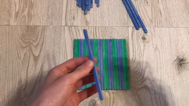 Как Сделать Кормушку для птиц из палочек своими руками / Поделки из бросового материала смотреть онлайн