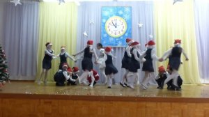 Новогодний танец  2-й класс сш.№42