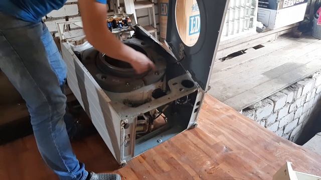 РЕМОНТ СТИРАЛЬНОЙ МАШИНКИ УСТРАНЯЮ ПРОТЕЧКУ. смотреть онлайн