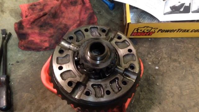 GM 14 Bolt Axle Rebuild Part 3 смотреть онлайн