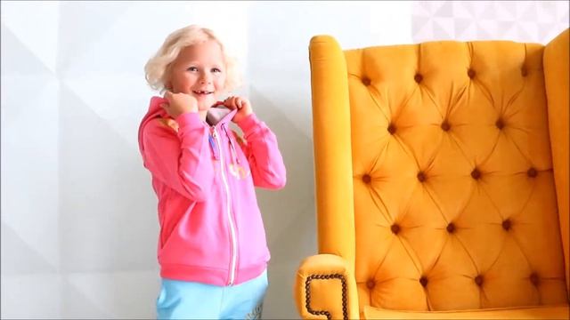 Толстовка с единорогов для девочек (20867) / Производитель детской одежды КотМарКот смотреть онлайн